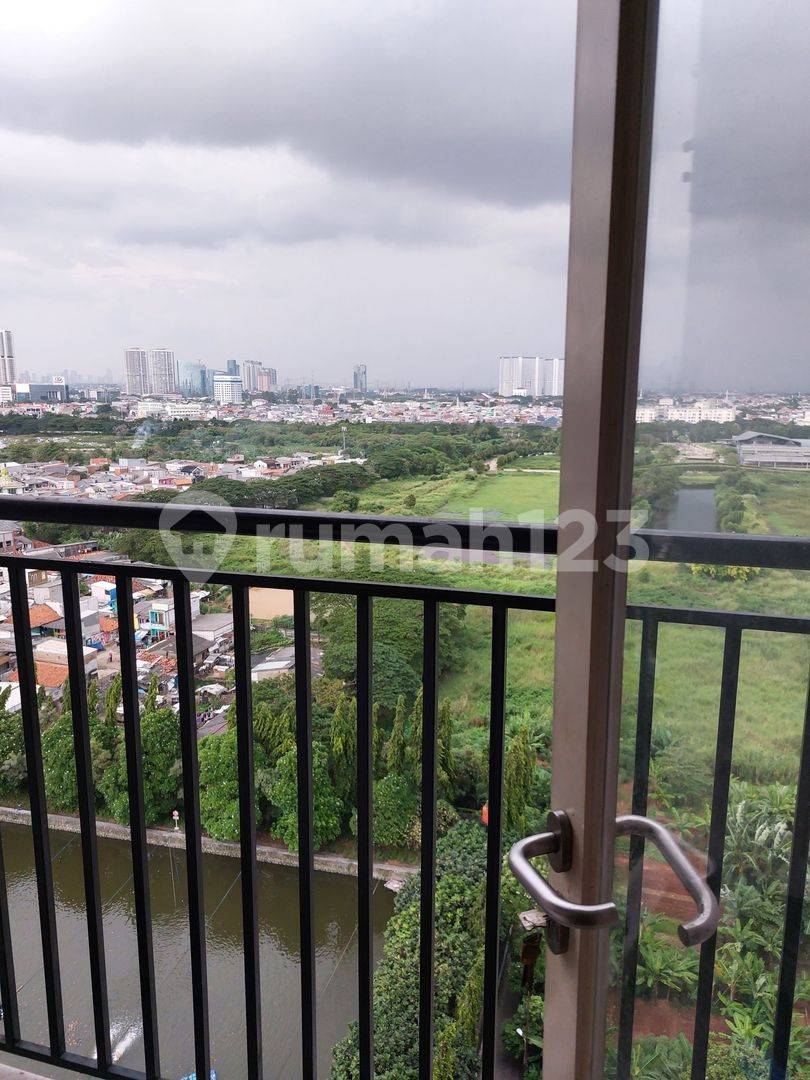 Apartment near Toll Gates, Surrounded by Malls, Close to Universities