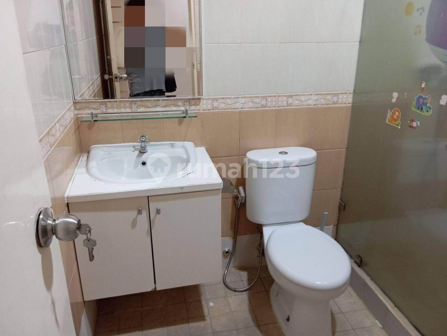 Полностью меблированный дом в Gading Arcadia, Kelapa Gading