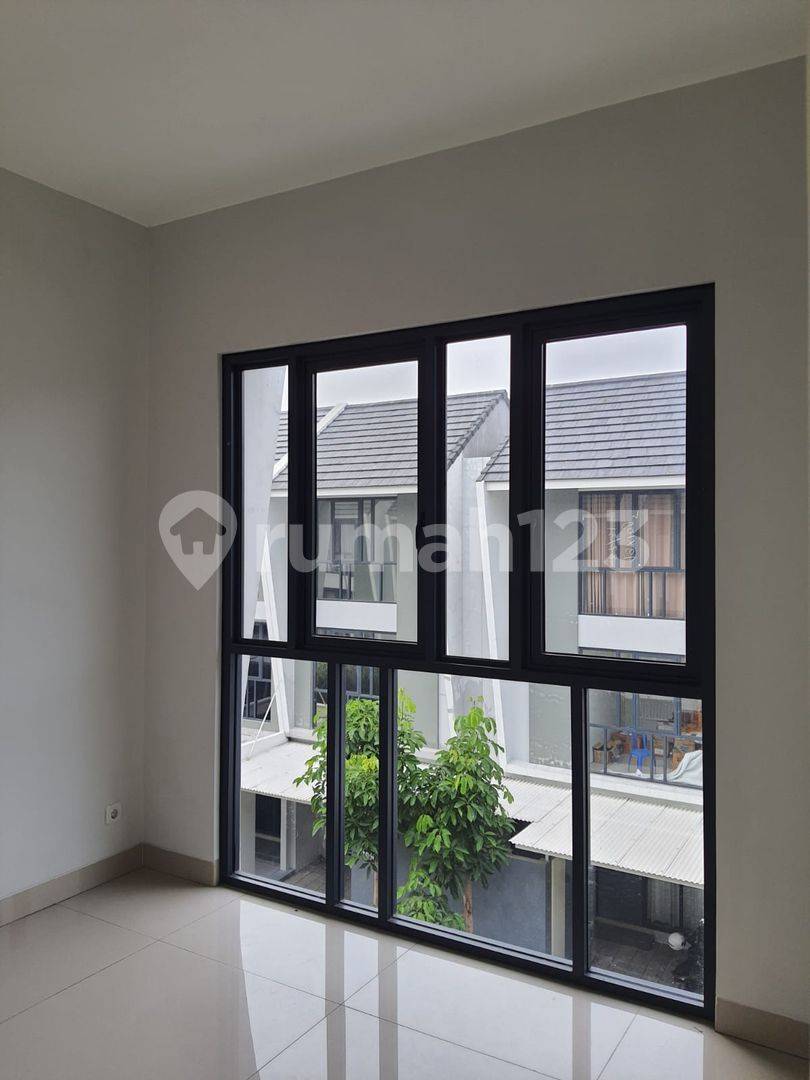 3-Story House in Serenade B7 with 4 Bedrooms