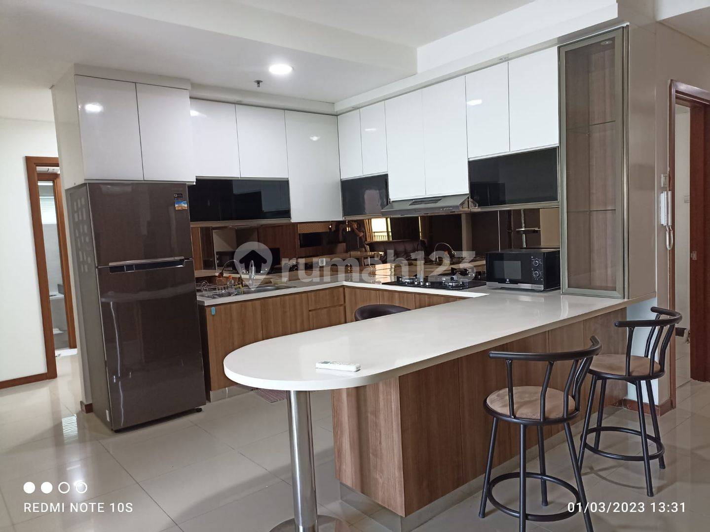 Fully Furnished Apartment with Modern Amenities