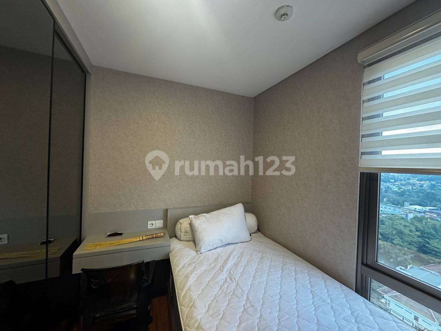 Luxury 2-Bedroom Apartment at Hegarmanah Residence