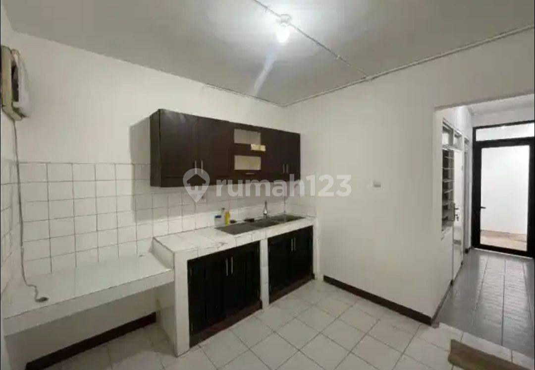 Rental House near AEON MALL Tanjung Barat, South Jakarta