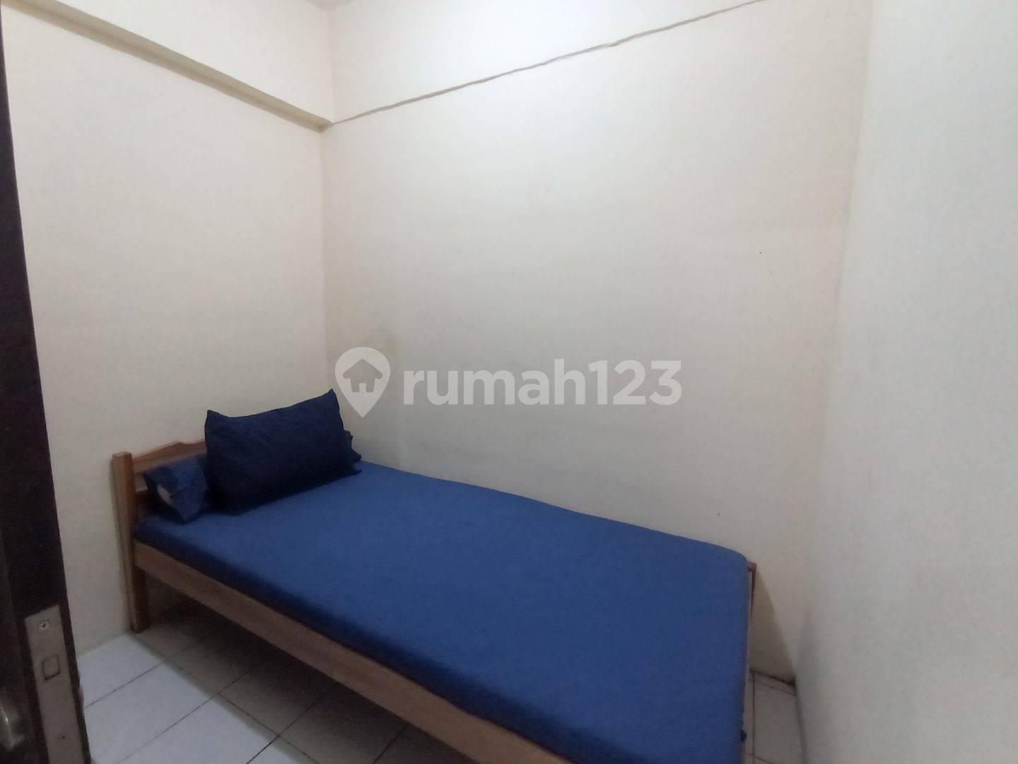 Cheap Studio Apartment in Bandung: Fully Furnished with Free IPL and 24/7 Access