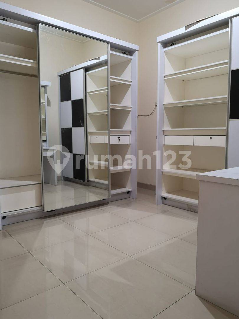 Ready-to-Move Home with Safe Residential Environment