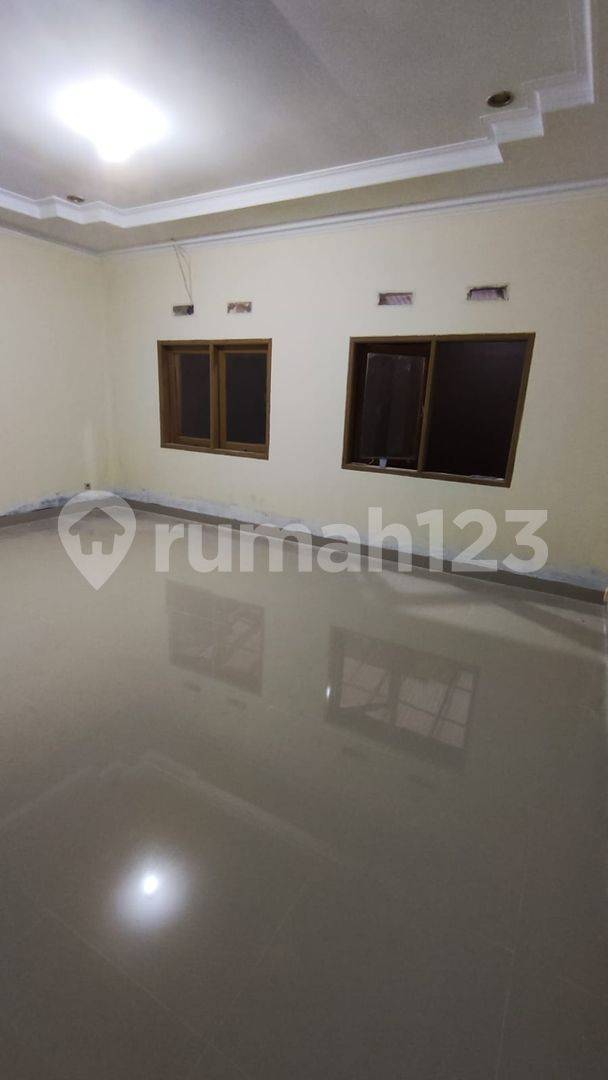 Мекарвангыдағы 3 жұмақ бөлмесі бар кең үй