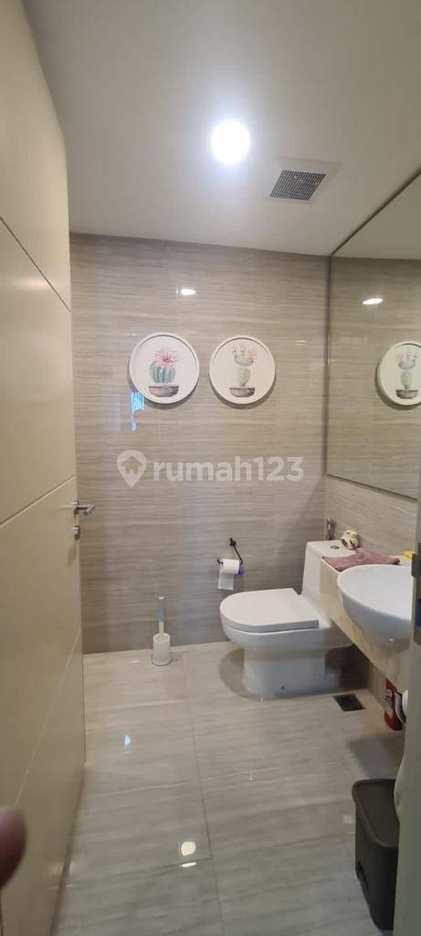 Apartment in Surabaya Barat Near Pakuwon Mall