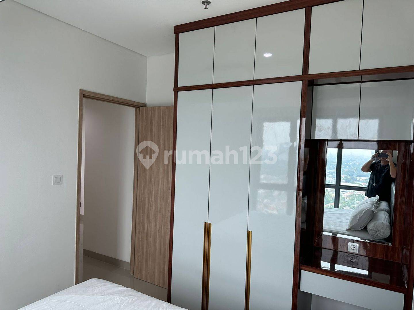 Fully Furnished Pet-Friendly Apartment with Comprehensive Facilities