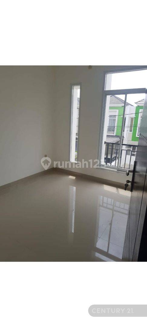 Strategically Located Property near Toll Cijago and Mall Liviale World