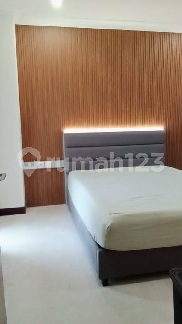 2-х комнатная квартира в Permata Hijau Suites, полностью меблирована