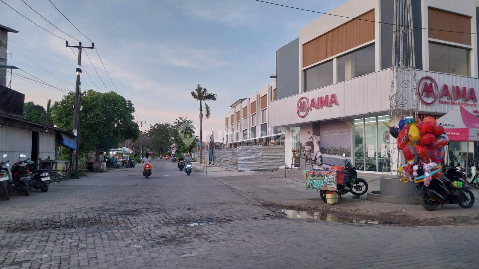 2 Connected Commercial Units at Alamanda Regency - Strategic Location