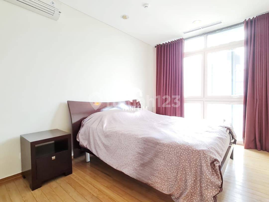 Senopati Suites 1 - Роскошная 2+1 спальная квартира в Южной Джакарте