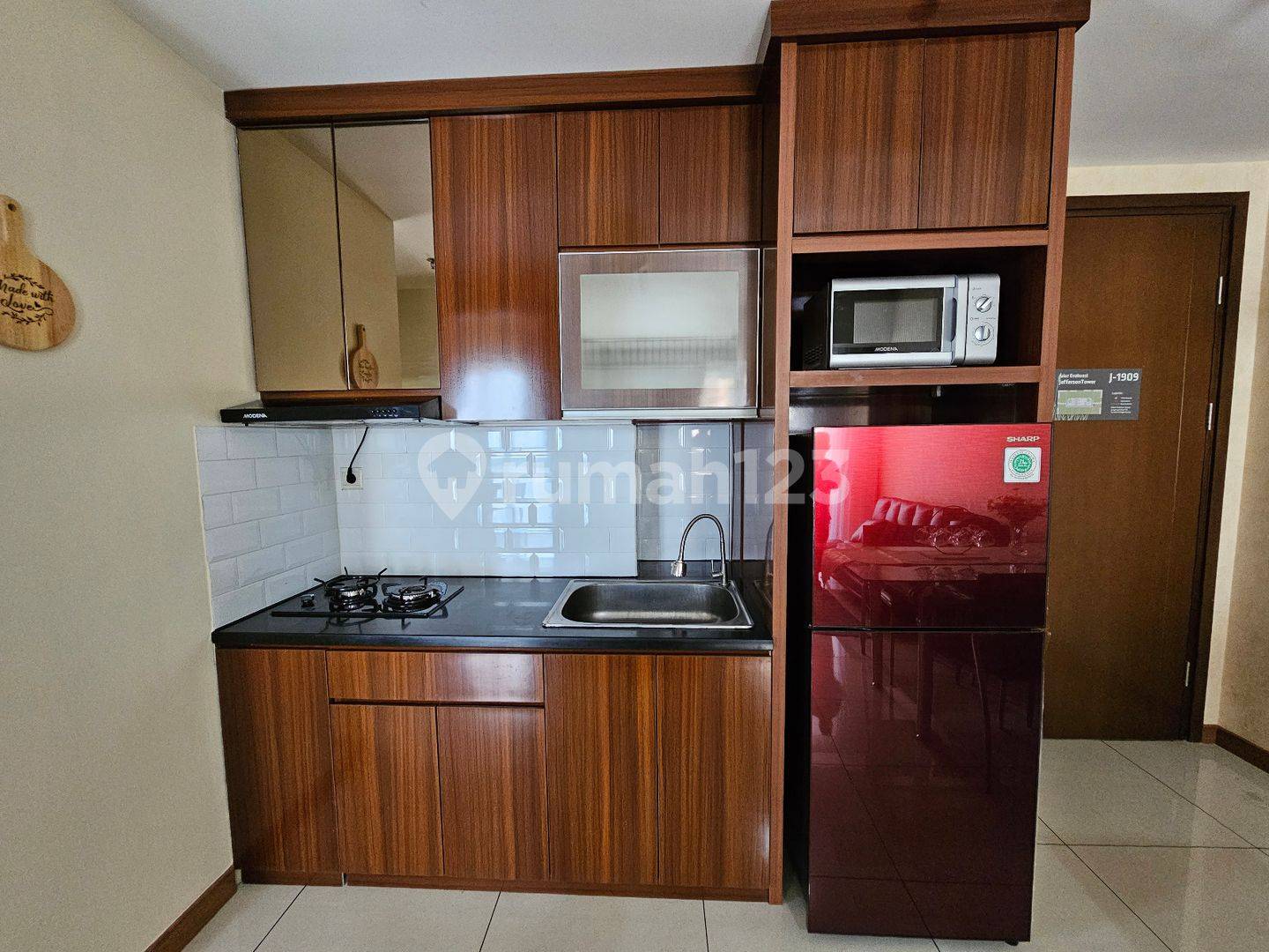 M Town Residence 2-комнатная угловая квартира в Gading Serpong