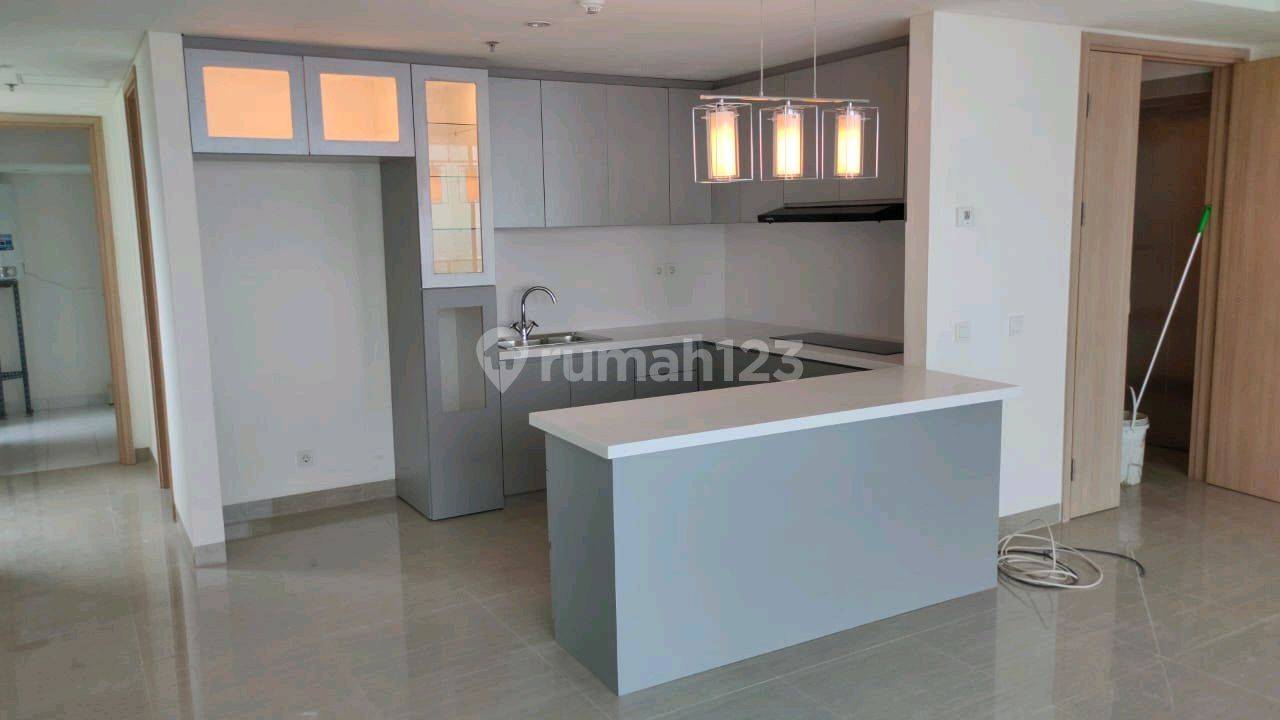 3 Bedroom Corner Apartment in Hillcrest House, Lippo Karawaci