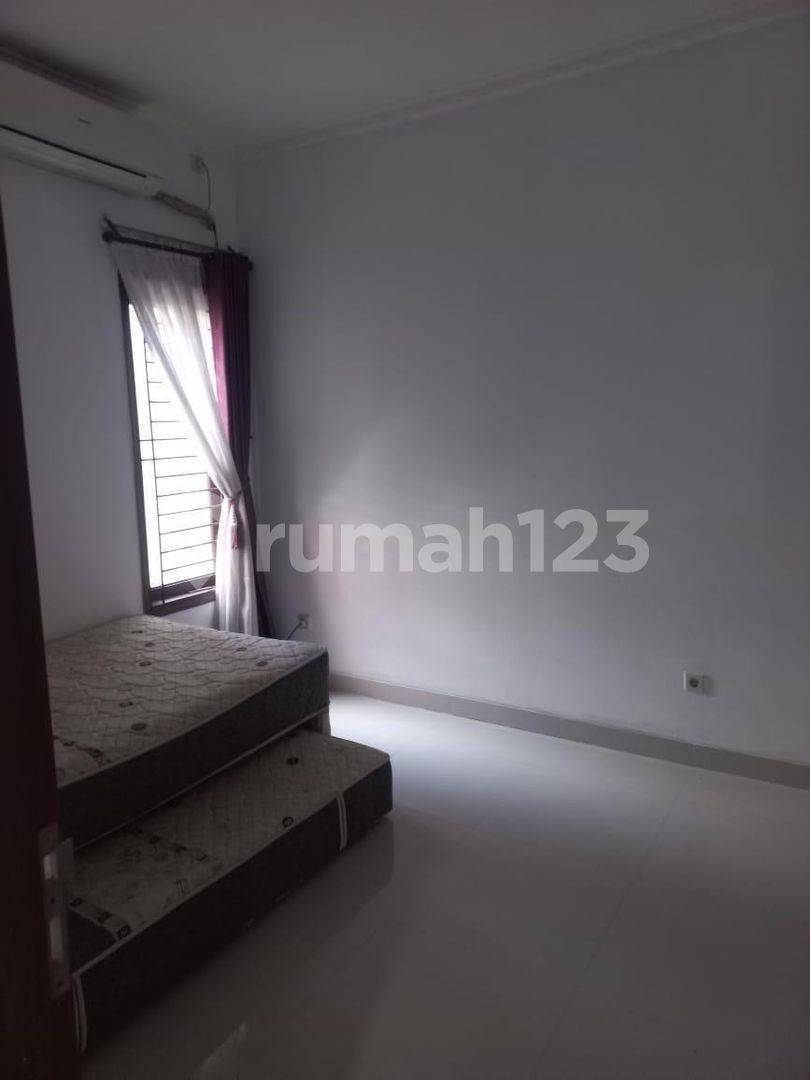 Spacious 4+1 Bedroom House in Renon, Denpasar