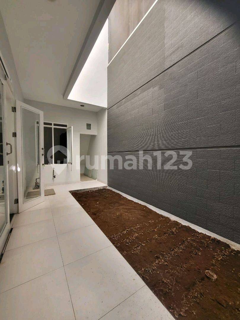 2-Story House in Batununggal, Fully Renovated