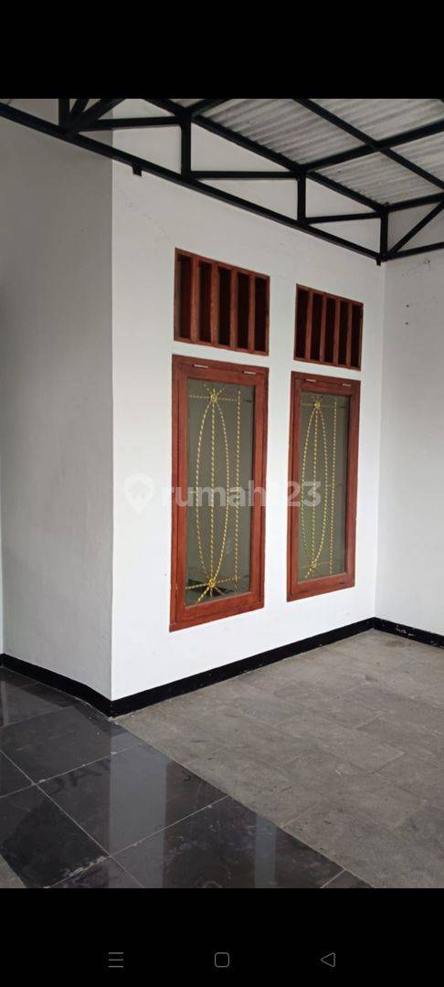 Spacious House in Strategic Bekasi Location