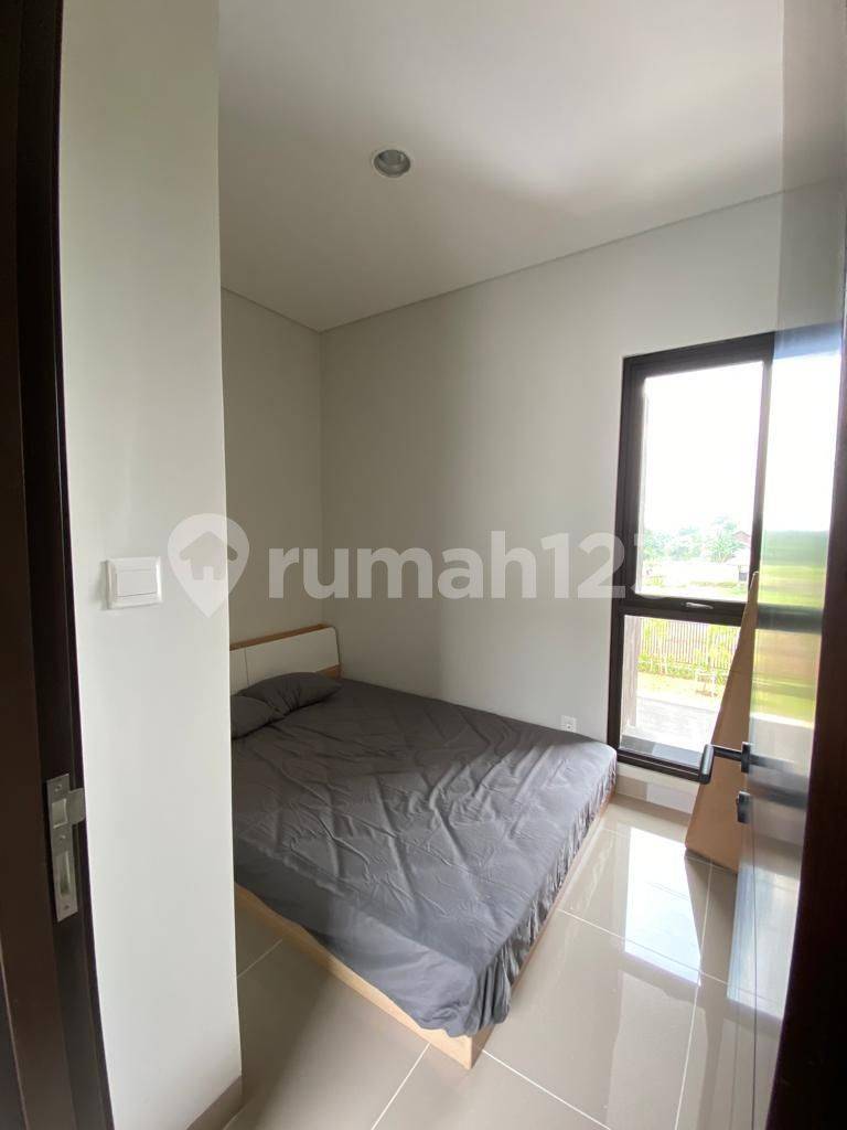 2-Story House with 3 Bedrooms, Carport, 90/60 m²
