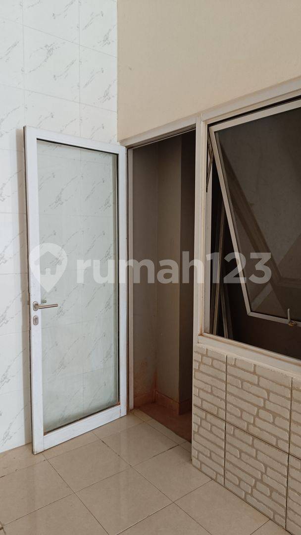 Ruko Paramount Tematik, Gading Serpong - 3-этажный коммерческий шопхаус
