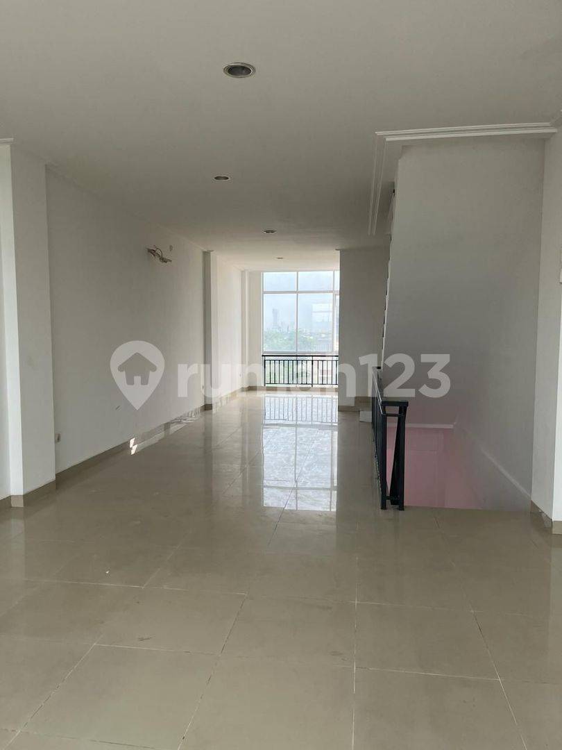 Ruko Beach View Golf Island - 4 Floor Commercial Shop/Space