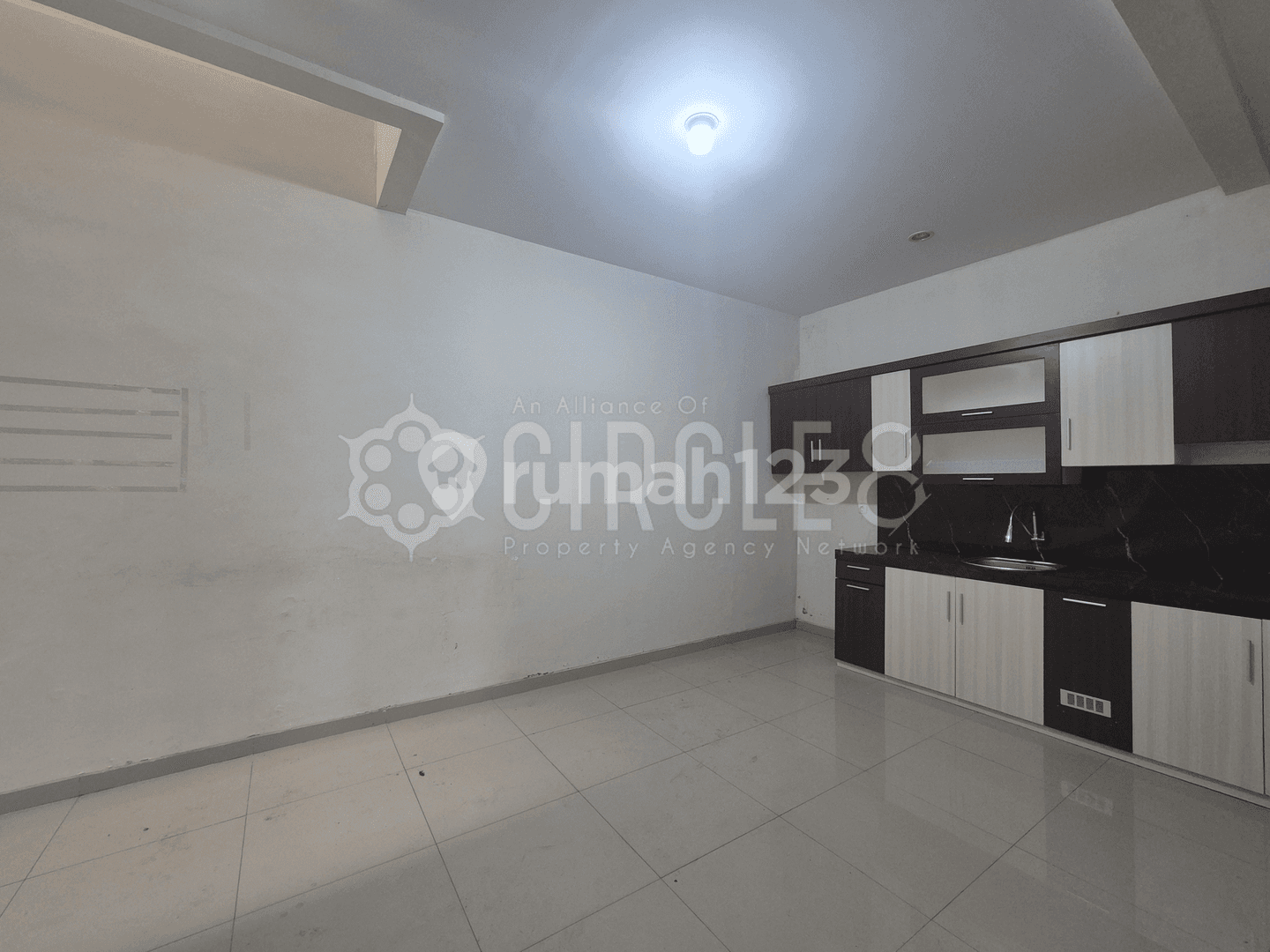 Kota Baru Parahyangan, Батыс Бандунгтағы ыңғайлы және тыныш үй