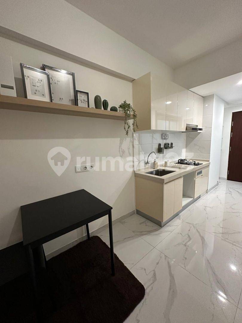 Compact Studio Apartment Near AEON Mall and KRL Station