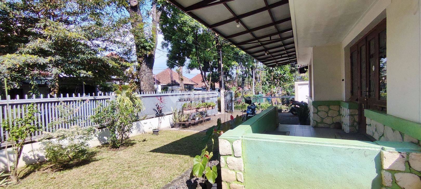 Riau Area Rental Property with Garden and 24-Hour Security