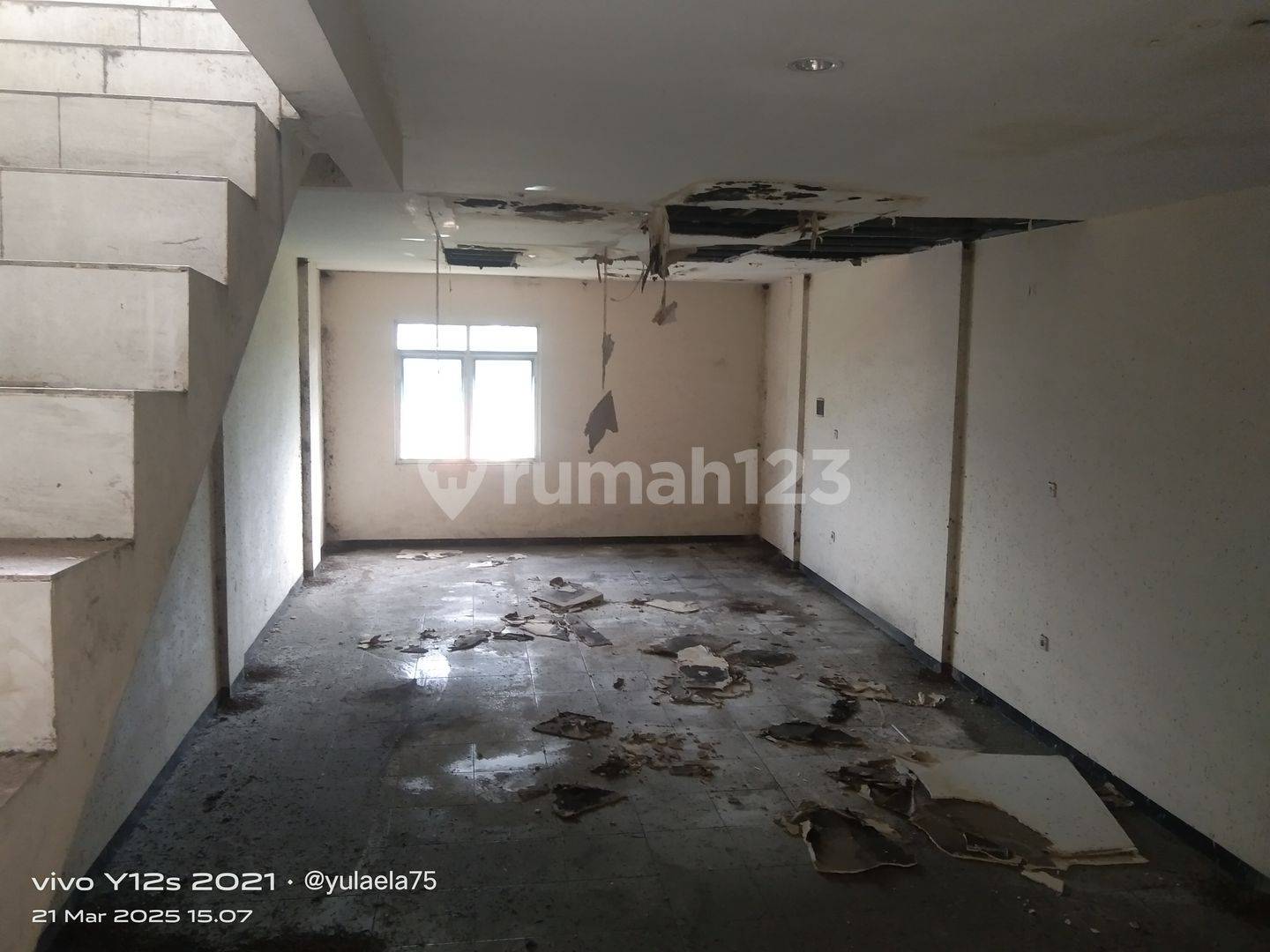Ruko for Rent in Daan Mogot, West Jakarta - Strategic Location