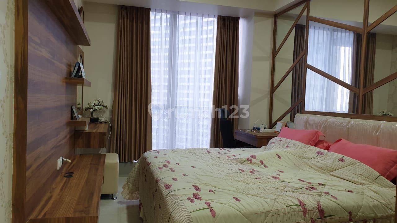 2 Bedroom Condo at Taman Anggrek Residences, Furnished, Middle Floor