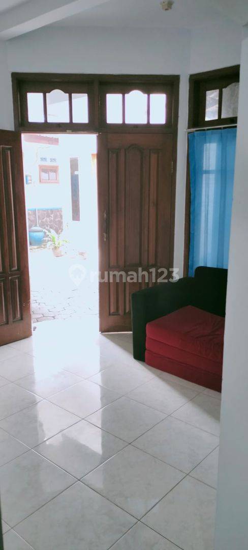2-Story House with 3 Bedrooms, 120m² Living Space