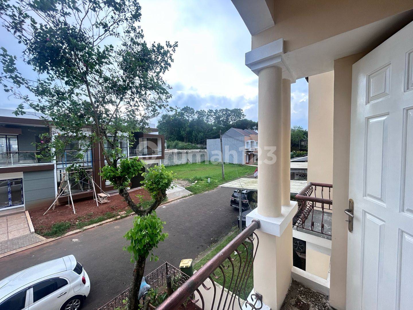 New 3-Bedroom House in Raffles Hills Cibubur, Strategically Located
