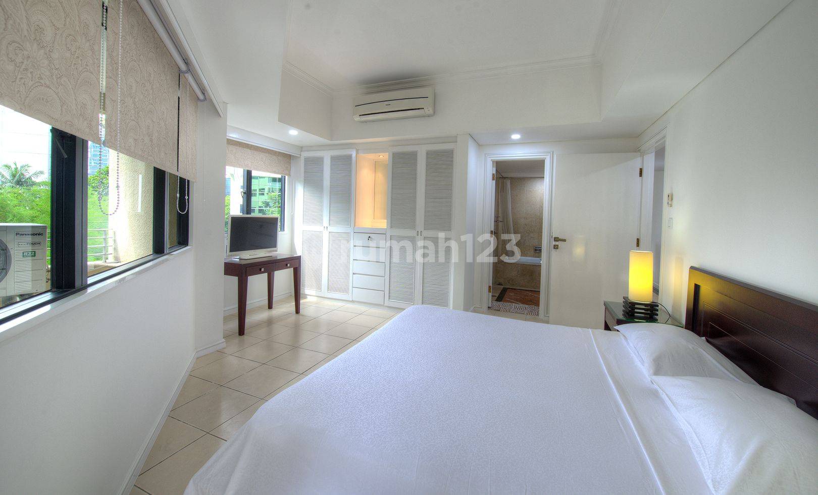 Setiabudi Apartment - 2BR+Study Low Floor Fully Furnished