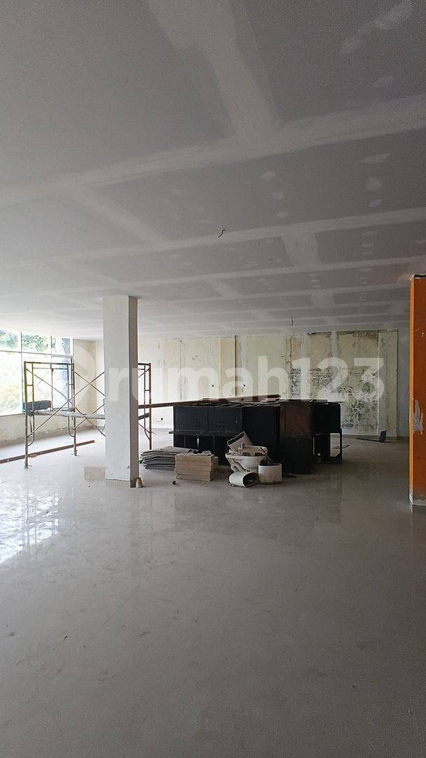 4-Story Commercial Building for Rent in Bekasi City Center