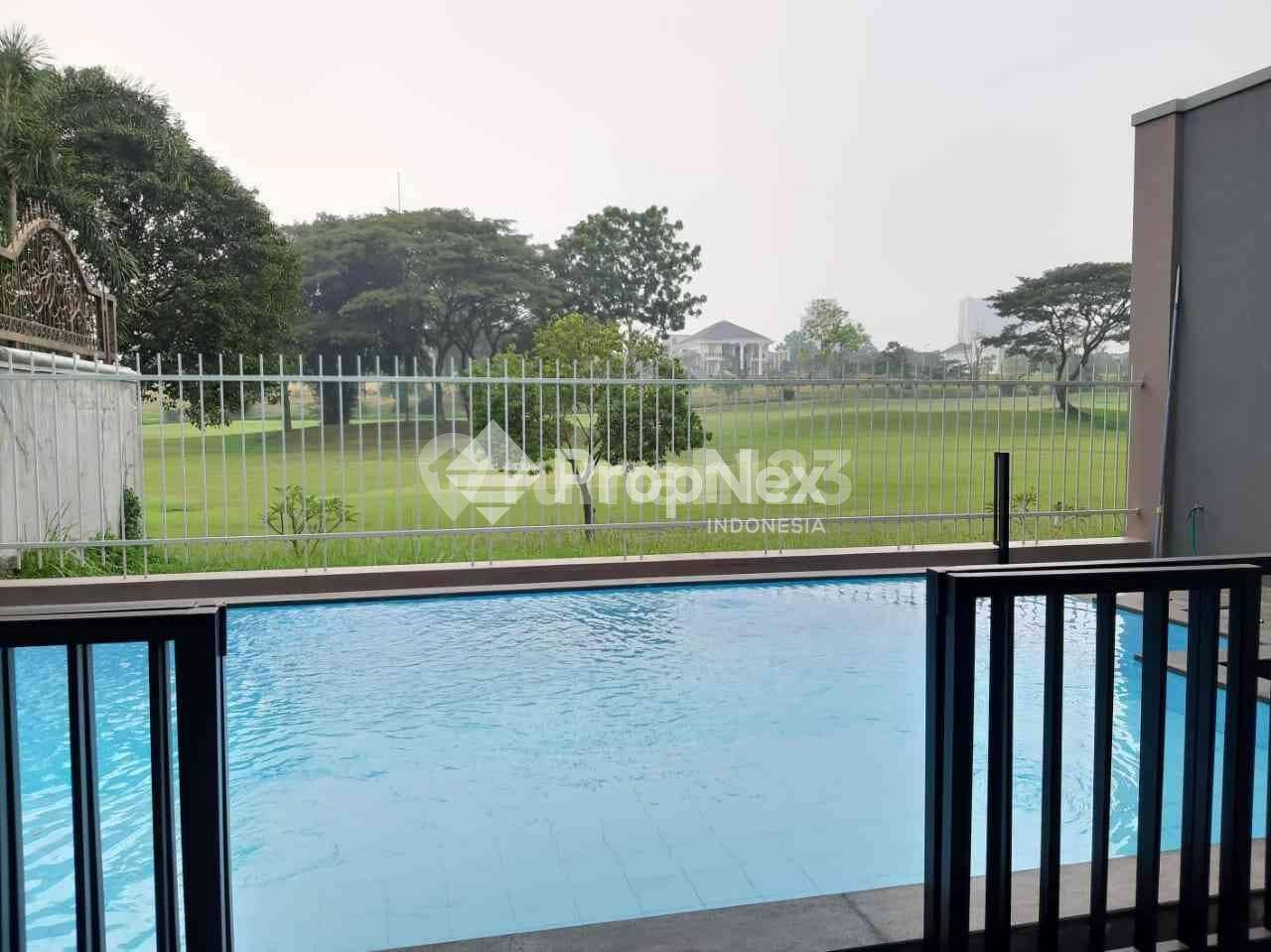 Luxurious Golf View House with Private Pool in Bukit Darmo