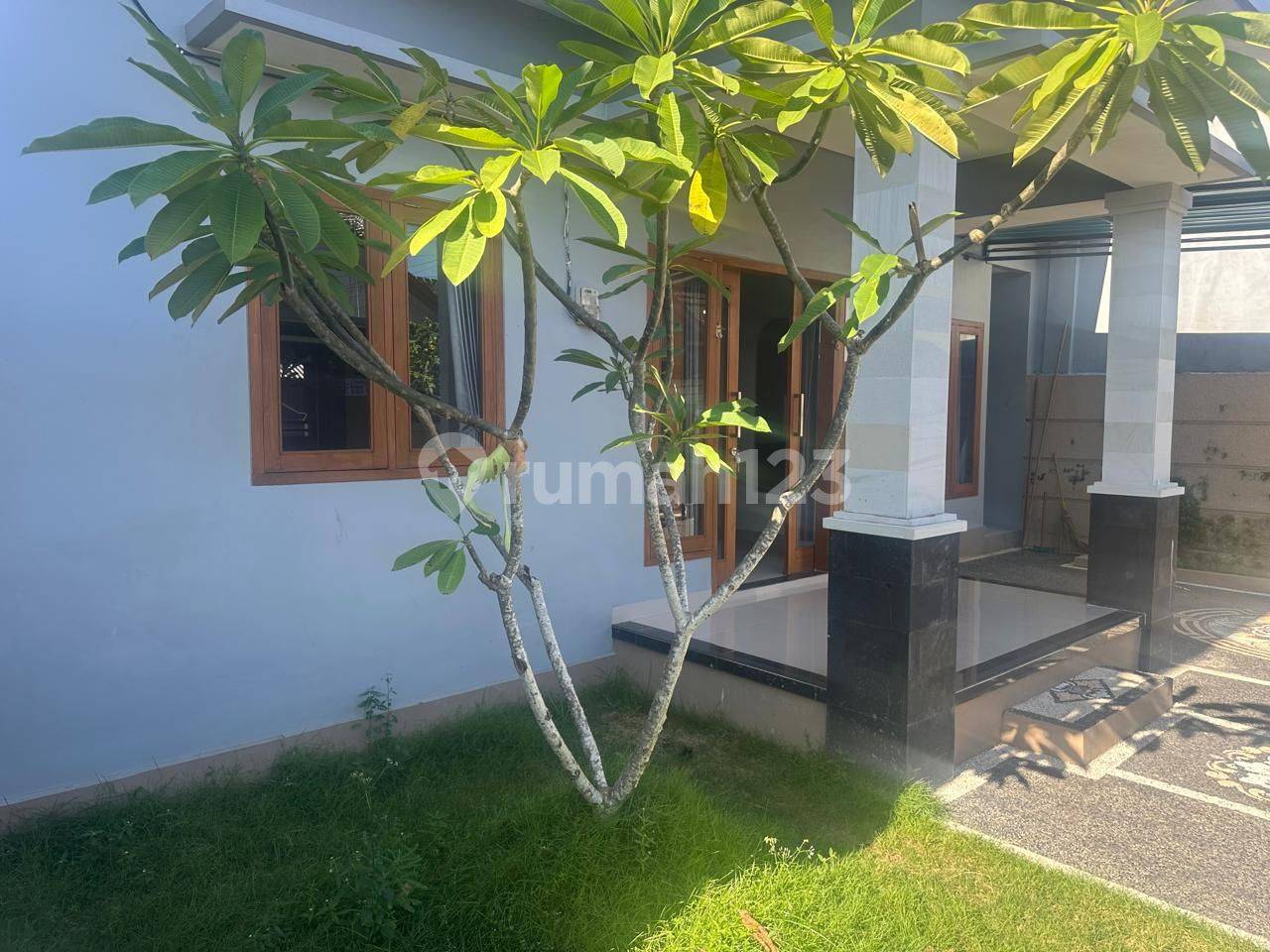 Jimbaran Villa with Pool - Spacious 3-Bedroom Property