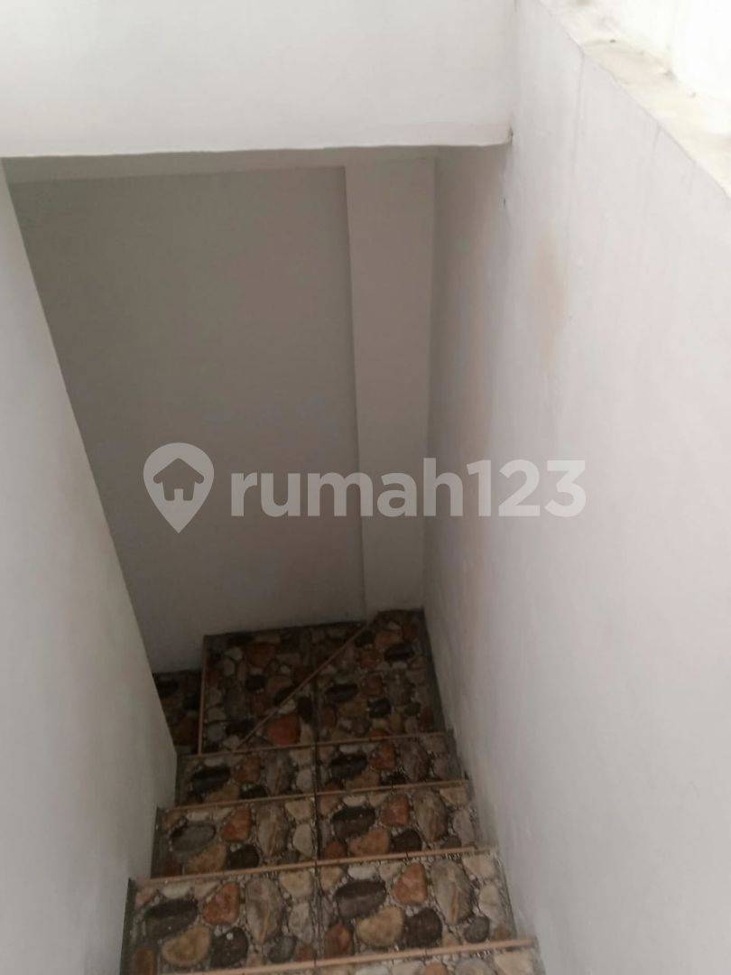Rumah Citra 2 Калидерес Западная Джакарта - Просторный 3.5-этажный дом