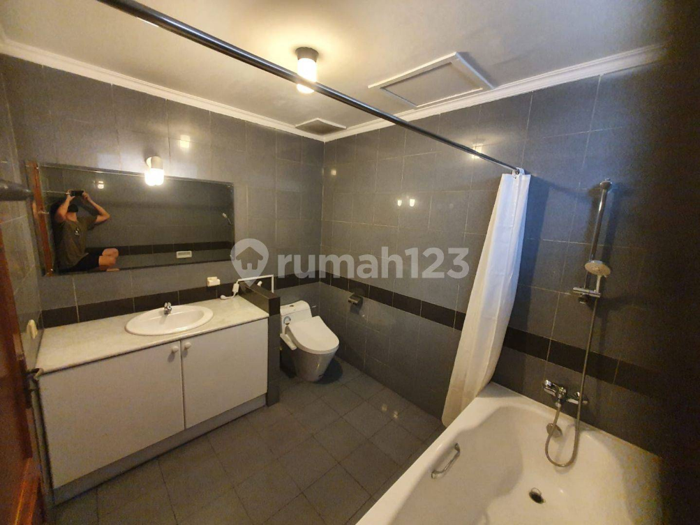 Modern Furnished Apartment with Pool and Sports Facilities