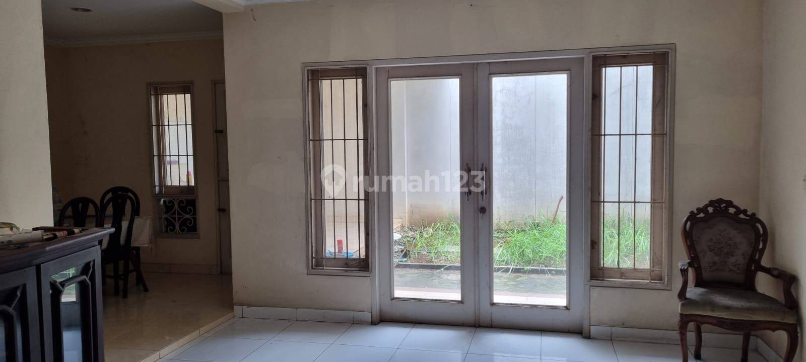 4-Bedroom House in BSD City Serpong, Tangerang
