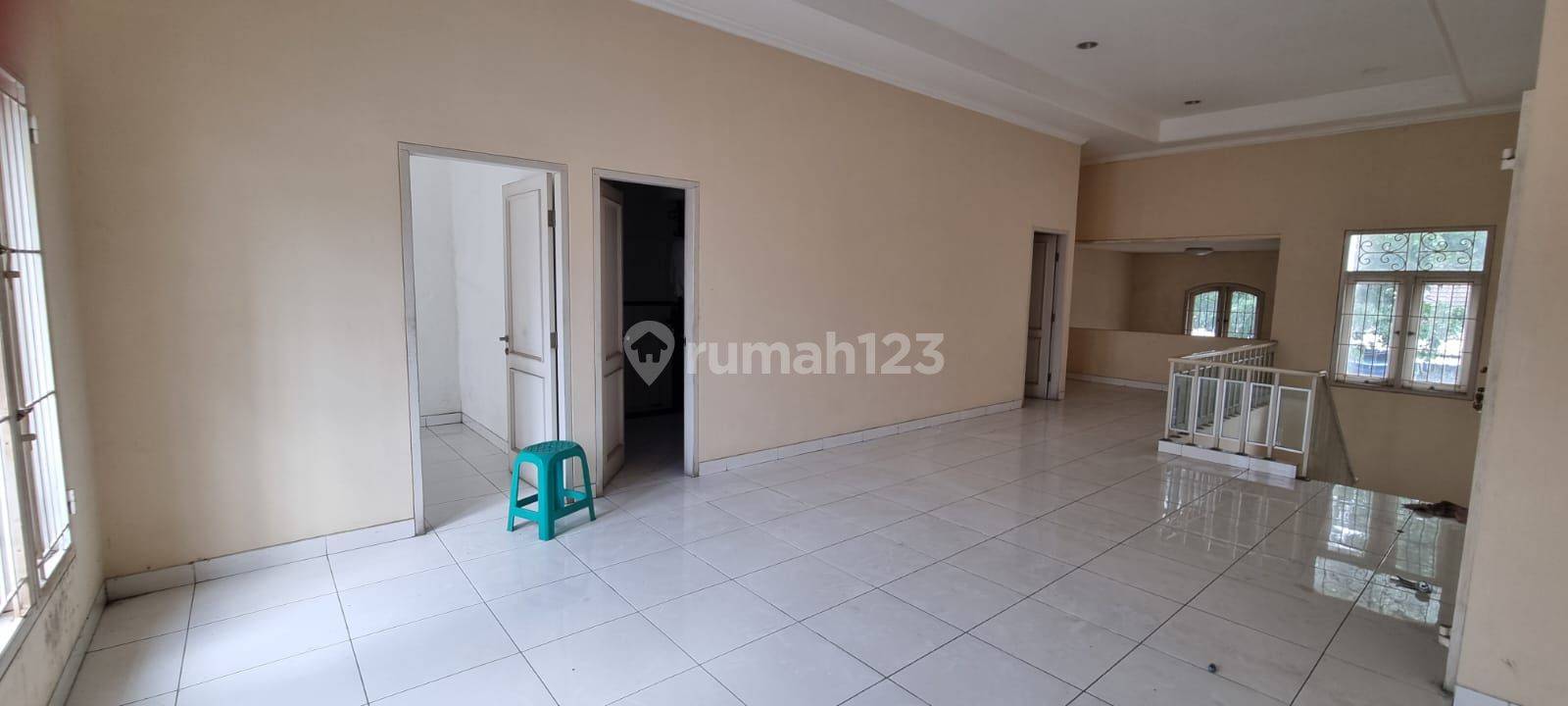 4-Bedroom House in BSD City Serpong, Tangerang