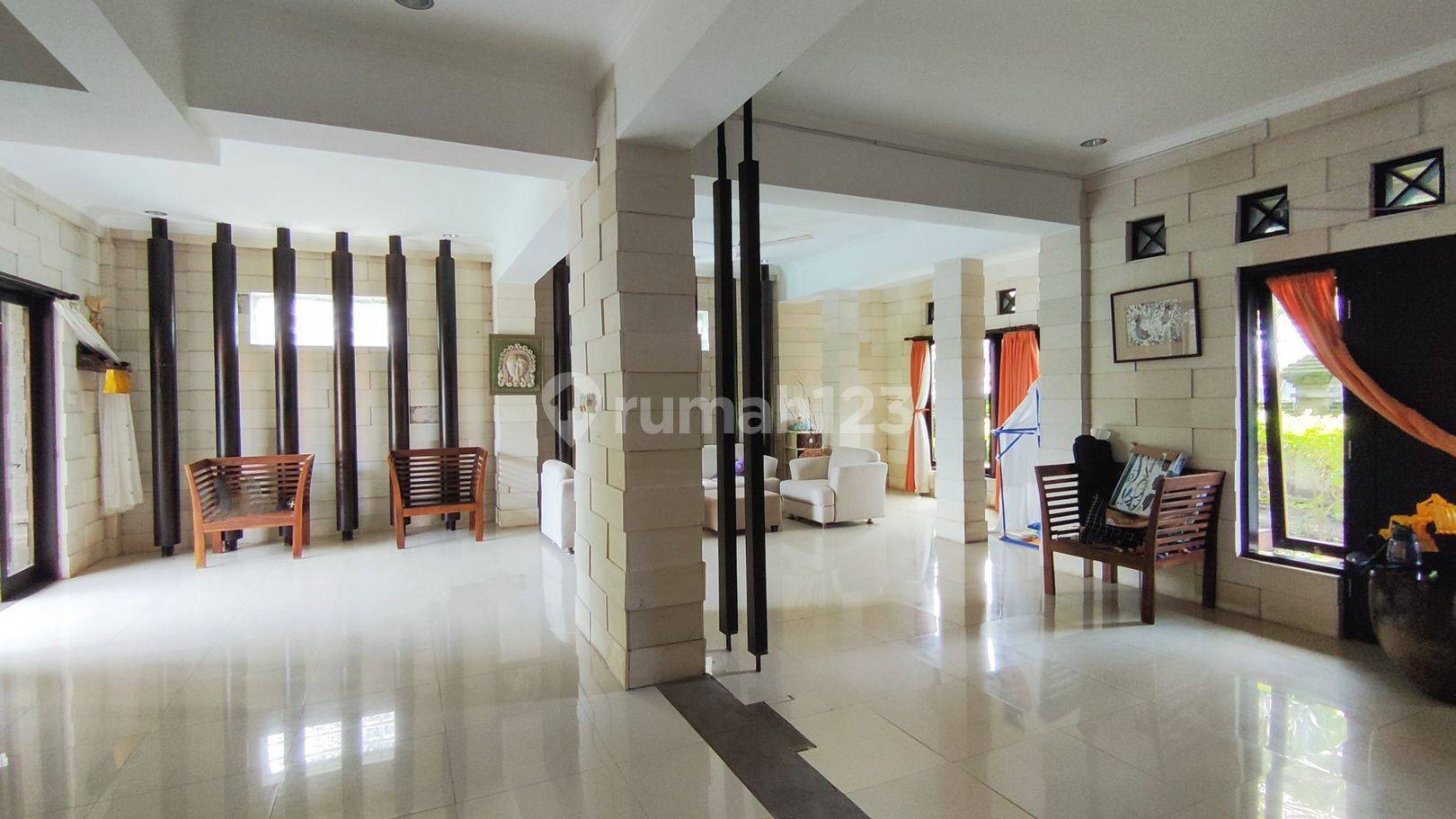 Spacious Villa with Private Pool in Sanur Kaja, Denpasar
