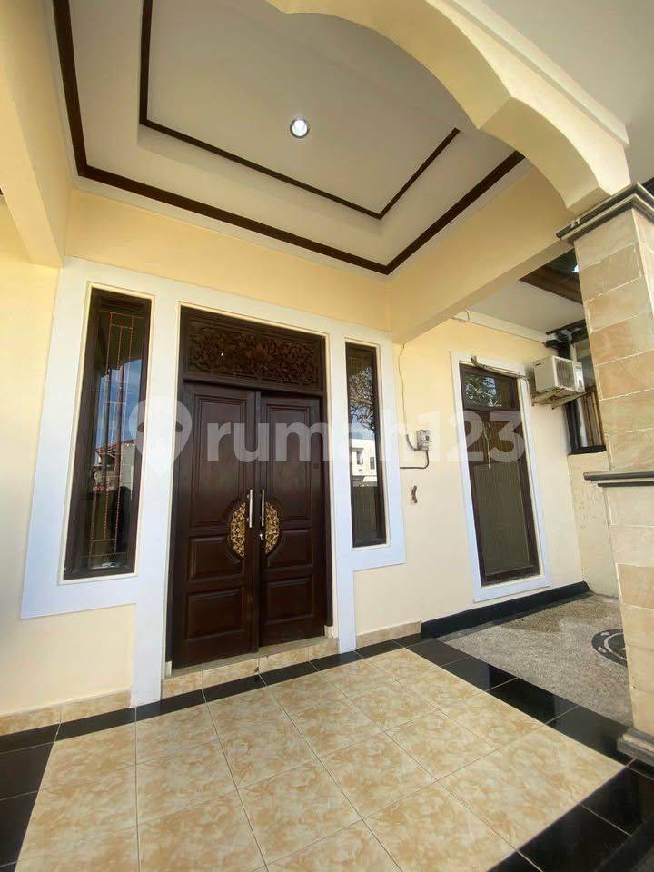 Peaceful Cozy House near Seminyak with Rice Field View