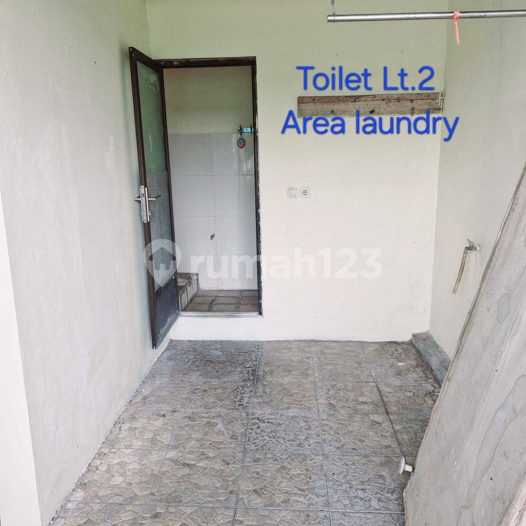 3-Bedroom House in Antapani with Parking and Laundry Area