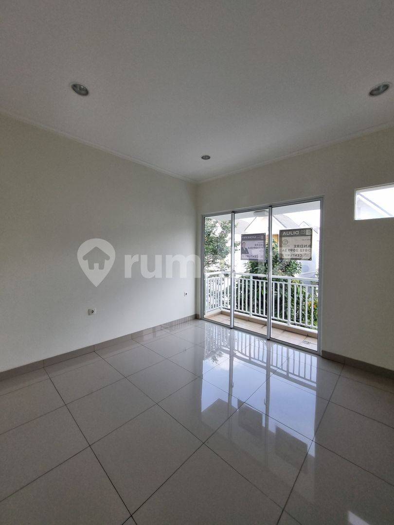 Fully Renovated, Ready to Move In, 8-Meter Wide Property