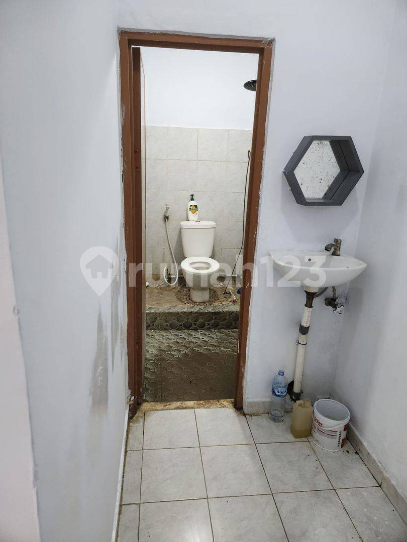 2-Story House with Small Store in Mahendradata, Denpasar - Strategically Located