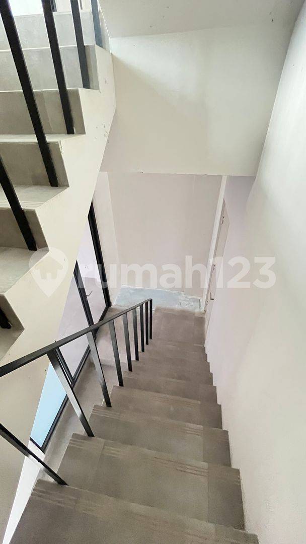 Strategic 3-Story Ruko in BSD City, Tangerang Banten
