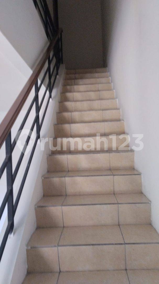 Ruko in BSD, Tangerang - Quiet Area with Multiple Nearby Facilities
