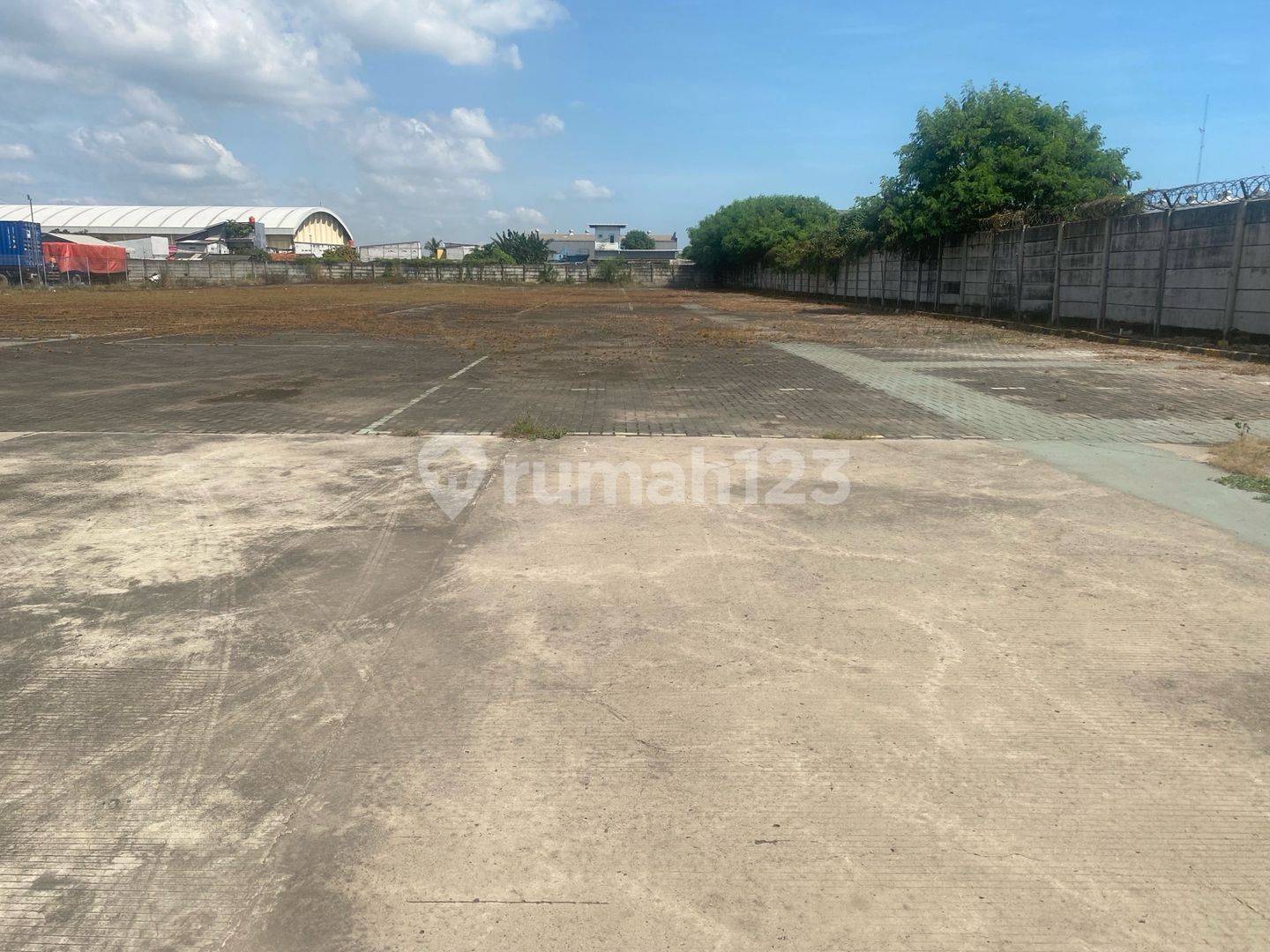 Marunda Center Land Rental - Flood-Free Location