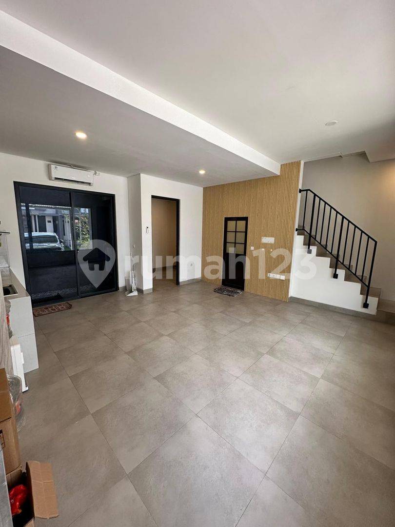 Rumah Yuthica BSD - Modern Two-Story Townhouse