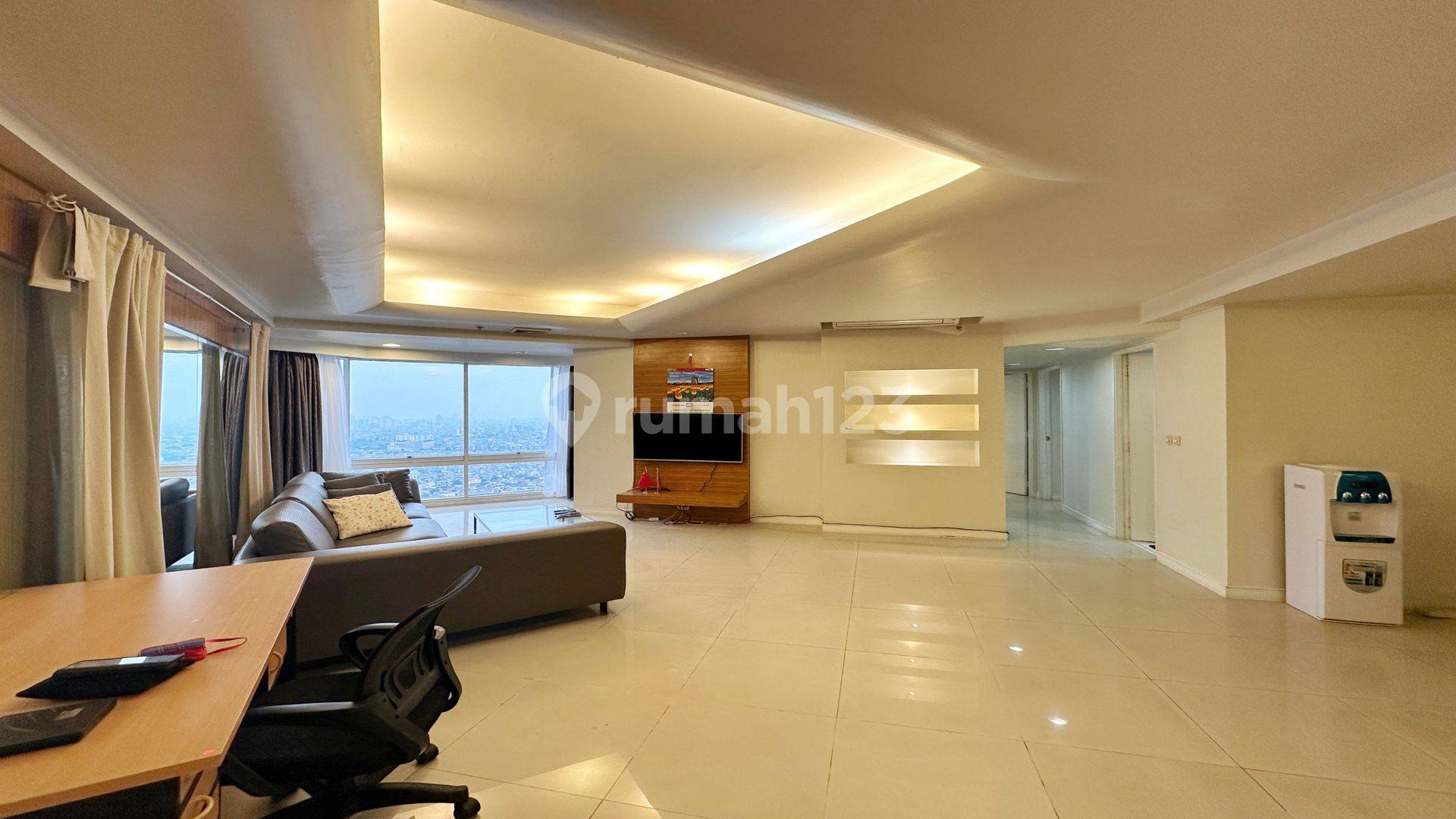 Kondominium Taman Anggrek - 3 Bedroom Spacious Apartment with Best View