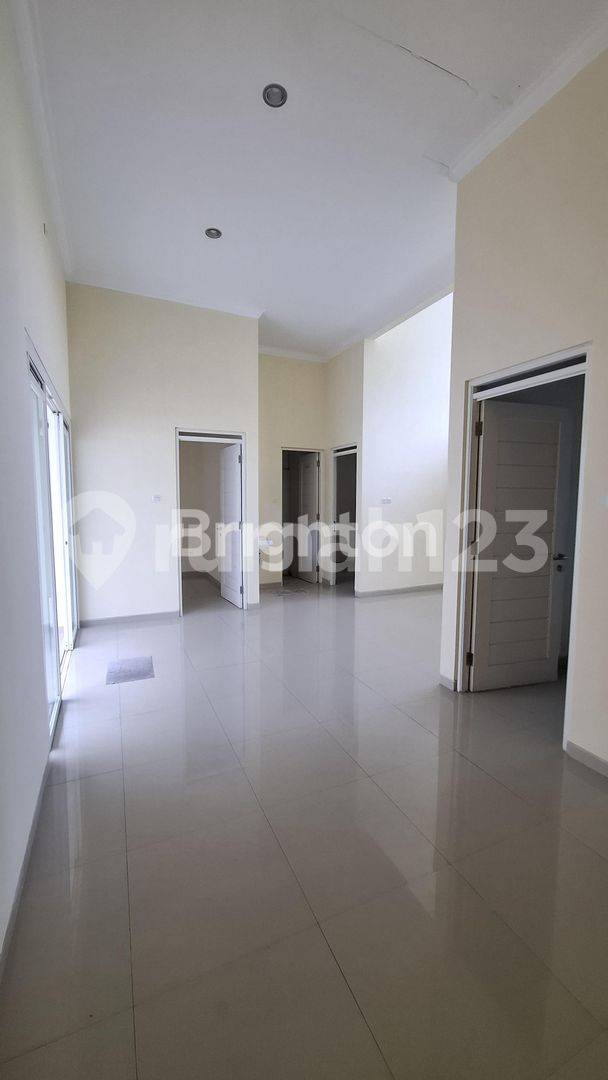 Ready to Move-in House Near Elpico Mall and Universities