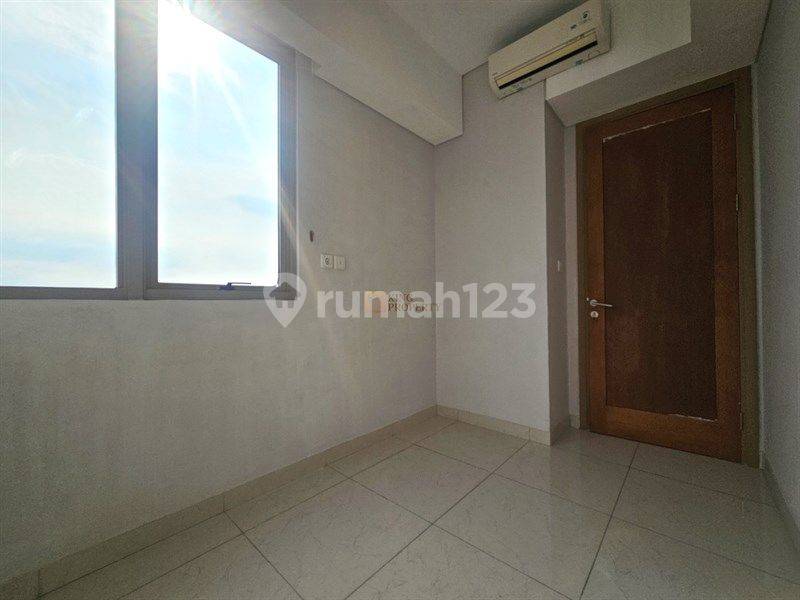 2 Bedroom Apartment at Taman Anggrek Residence, Strategic Location in West Jakarta